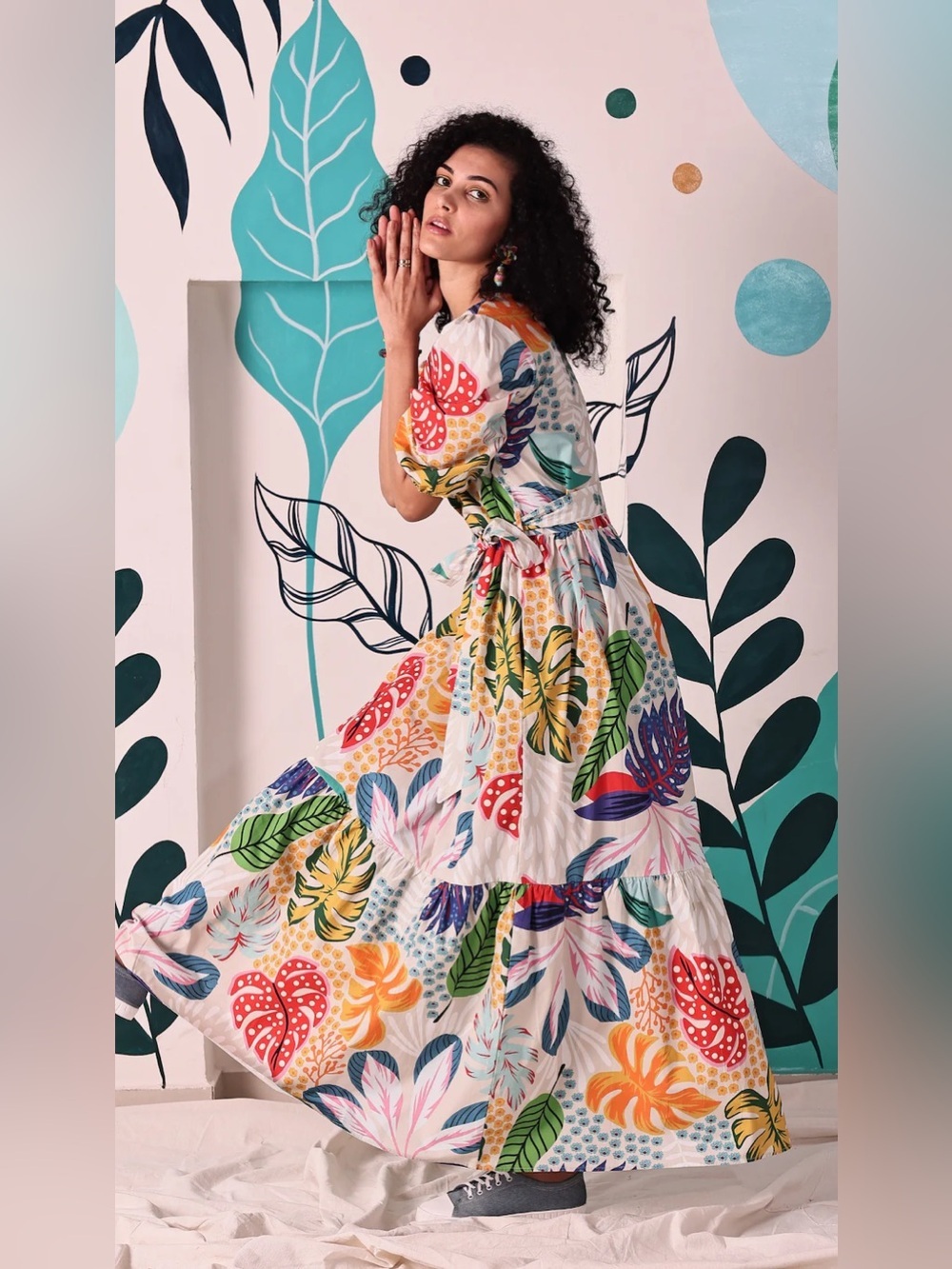 Tropical Print Tie-Waist Maxi Dress - Multicolor